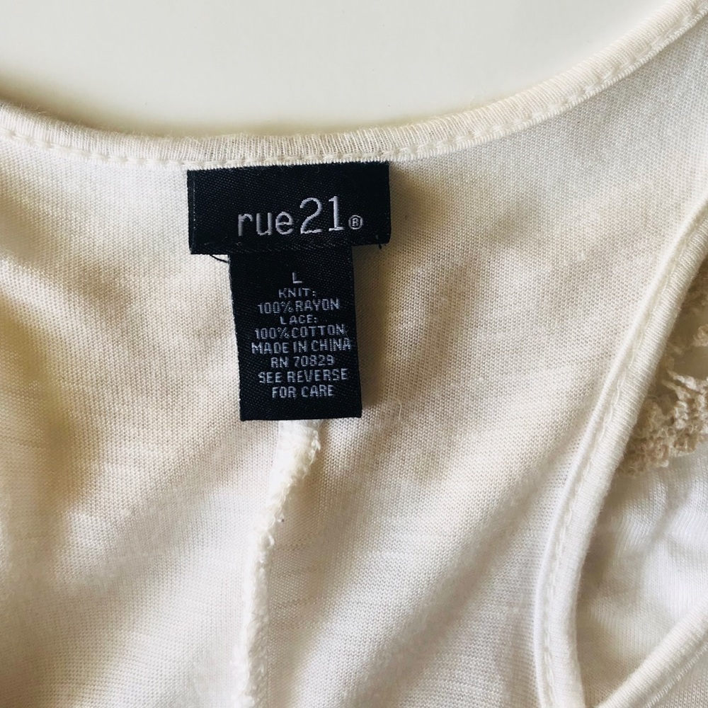 RUE21 sleeveless ladies tank top size large - Picture 2 of 2